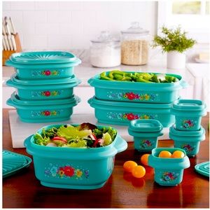 The Pioneer Women: Breezy Blossom 20 Piece Set. New in the box.
